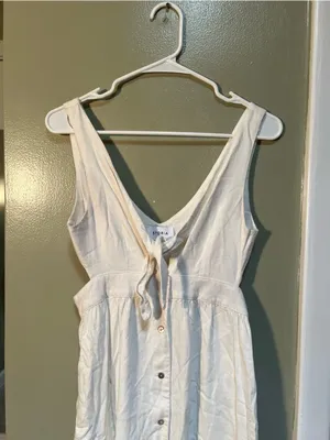 Storia Women's Size Medium Sleeveless Midi Dress White V-Neck Cutout Button Fron thumbnail 2