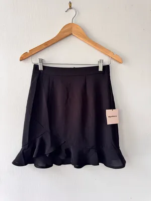 NWT Superdown Revolve Milan Black Ruffled Mini Skirt thumbnail 2