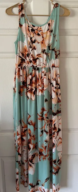 lovely melody Araly’s Boutique Maxi Dress thumbnail 1