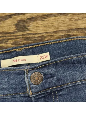 NWT Levi's 726 High Rise Flare Womens Jeans Button Fly Take a Walk Blue 22W thumbnail 6