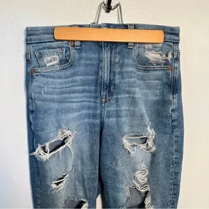 American Eagle Women's Sz 4 Regular Curvy Mom Jean Medium Wash Destroyed Stretch thumbnail 5