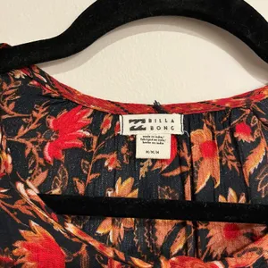 Billabong Dress Long Sleeve Mini Dress Dark Floral V Neck Red Black Medium thumbnail 6