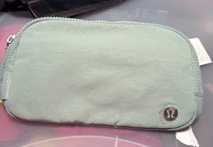 Lululemon Everywhere Belt Bag 1L NWT Authentic. Crater Blue. Sold Out. thumbnail 1
