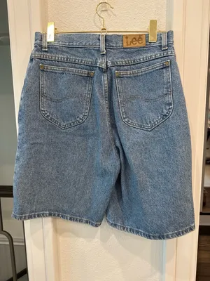 Vintage Lee High Rise Bermuda Denim Shorts Women’s Size 12 Medium Wash thumbnail 2
