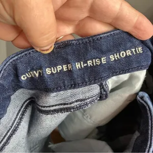 American Eagle Outfitters curvy super hi-rise shortie Jean Shorts size 4‎ thumbnail 7