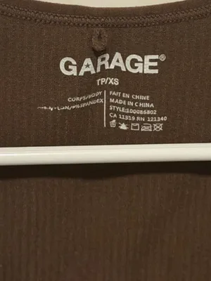 Brown Garage crop top in XS #garage #basics thumbnail 3