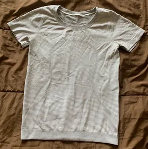 Swiftly Relaxed Short Sleeve thumbnail 1