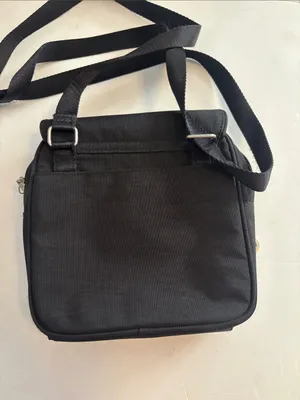 Baggallini Black Nylon Crossbody Lots Of Compartments Adjustable Strap Preloved thumbnail 2
