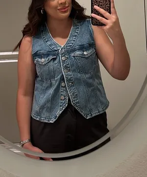 Universal Threads Denim Vest thumbnail 1