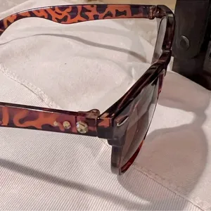 Vintage Tortoiseshell Sunglasses Brown Amber Retro Unbranded thumbnail 12