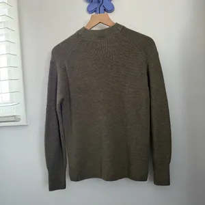 Lululemon 2 Merino Wool Rib Crew Neck Sweater Heather Nomad Taupe Slit Cut Front thumbnail 2