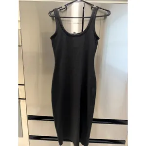 Vuori Halo Essential Gray Athleisure Athletic Sporty Dress Size S thumbnail 3