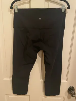 Lululemon Black Cropped Leggings thumbnail 3