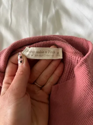 Abercrombie lounge shirt thumbnail 3