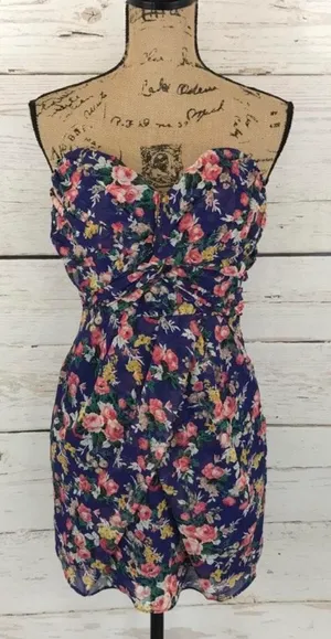 🌸Floral Strapless Dress🌸 thumbnail 1