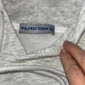 Aelfric Eden Cream Hoodie with Blue Appliqué thumbnail 3