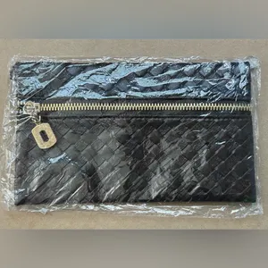 Dark Brown Woven Wristlet Wallet with Gold Zipper Faux Leather Brand New thumbnail 7
