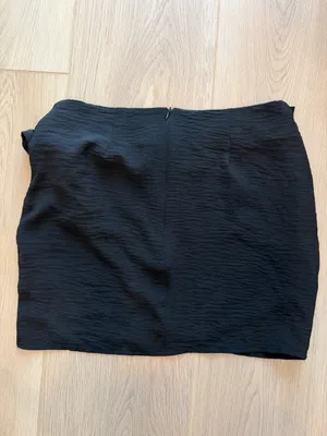 Black Wrap Tie Skirt Size M thumbnail 4