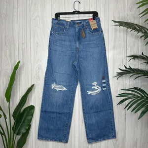 NWT Levi’s High Waisted Straight Jeans in Joe Strut Destructed size 30x29 NEW thumbnail 3