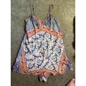 Twelfth‎ Street by Cynthia Vincent Boho Mixed Print Romper Orange Blue V-Neck thumbnail 2