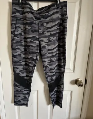 Gray Camo Active Leggings - Stretchy Bottoms thumbnail 3