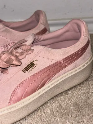 Pink Puma Suede Women’s SneakersIn Size 8 thumbnail 3