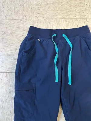 FIGS Scrub Pants thumbnail 2