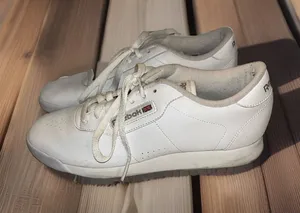 Reebok Princess Womens White Classic Retro Sneakers Shoes Size‎ 9 Low Top 1Y3501 thumbnail 1