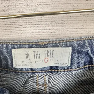 We The Free People Denim Mini Skirt Size 29 Zippered Front Fringe‎ Coquette Cute thumbnail 4