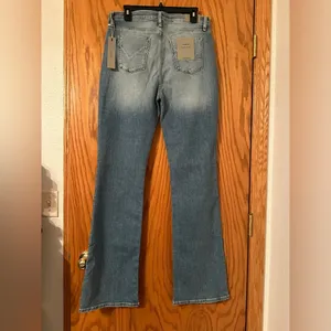 Hudson Barbara High Waist Bootcut - NWT - Size 33 thumbnail 3
