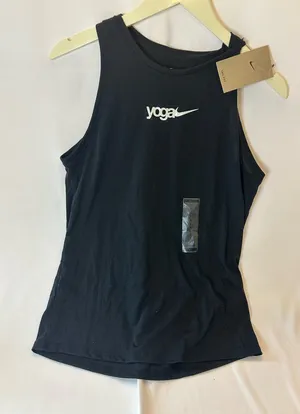 Nike Black Yoga NWT The Nike Tee Dri-Fit Yoga Tank Black Women’s Racerback Sz S thumbnail 1