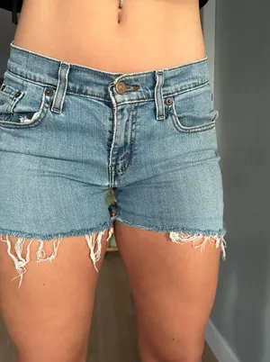 Vintage Jeans Cut-off Shorts thumbnail 2