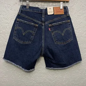 Levi's 501 Mid-Thigh Denim Shorts Size 25 thumbnail 4