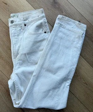 White Abercrombie Jeans thumbnail 1