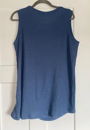 Blue Sweater Tank Size XL thumbnail 2