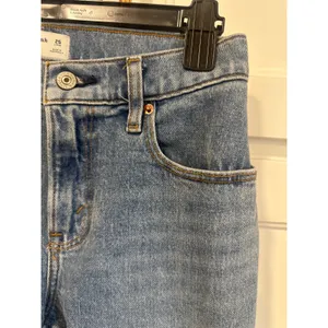 Abercrombie & Fitch Curve Love The 90s Straight Mid Rise Jeans Blue 25 Long boho thumbnail 3