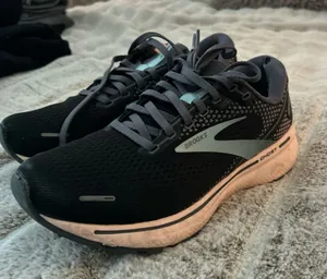 Brooks Shoes Women’s thumbnail 1