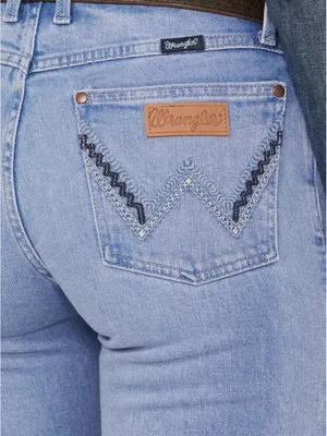 Wrangler Retro Women's Kai Light Wash Mid Rise Bootcut Denim Jeans thumbnail 2