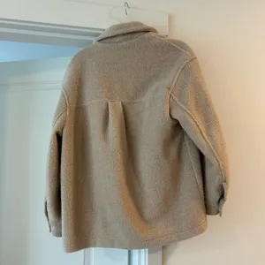 Sherpa fleece shacket jacket beige oversized thumbnail 5