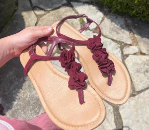 KHOLS Burgundy Sandals w/ Flower Details thumbnail 1