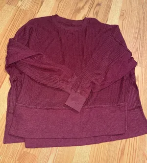 American Eagle sweater thumbnail 1