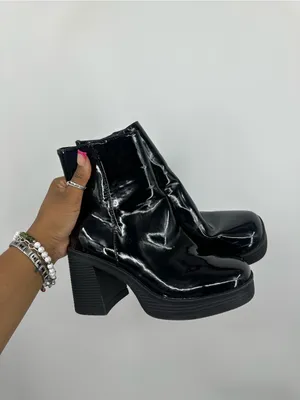Rogue Vintage Y2K Black Patent Leather Chunky Heel Boots Size 7 Goth Grunge thumbnail 10