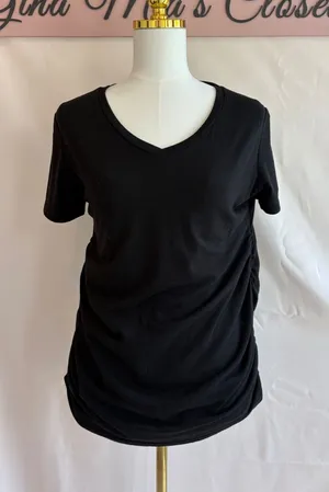 Black Short Sleeve Ruched Side V-Neck T-Shirt Size 1 by D Home thumbnail 1