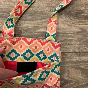 Kavu Canvas Crossbody Adjustable Green Pink Aztec Bag Purse thumbnail 4