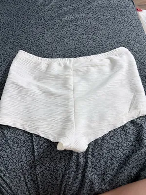 White Shein Shorts shells waistband thumbnail 3