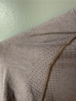 Gymshark Gym Crop Top Long Sleeve Thumbhole Seamless Workout Shirt Women’s S Taupe thumbnail 5