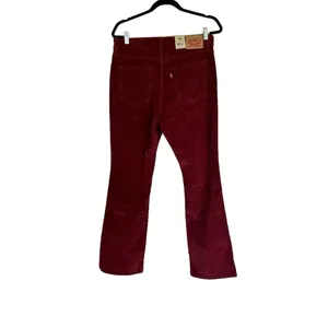 NWT LEVI'S 725 High Rise Bootcut Corduroy Jeans Color: Syrah - Red thumbnail 5