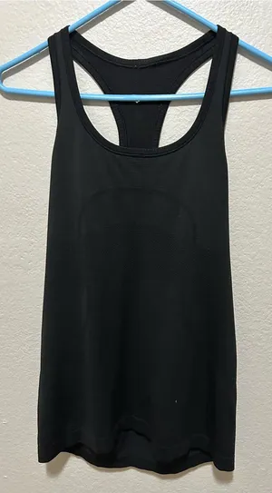 Lululemon Swiftly Tech Racerback Tank Black Size 8 Seamless Running thumbnail 1