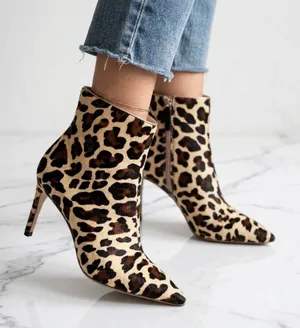 NEW Sophia Webster Rizzo Leopard Calf Hair Pointed Toe Mid Height Ankle Boots 37 thumbnail 1