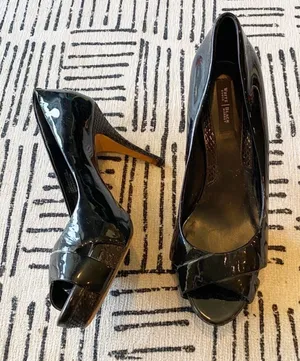 White House Black Market Patent Snakeskin Peep Toe Heels 9M thumbnail 1